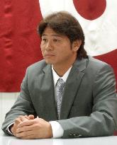 Tani re-signs with Yomiuri for 240 mil. yen