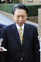 Hatoyama speaks about indictments of ex-secretaries