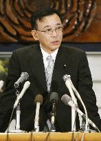 LDP chief blasts Hatoyama over money scam