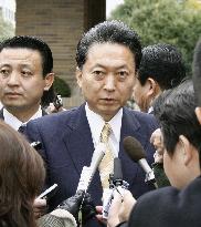 Hatoyama aims to pass budget through parliament