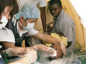 Japan medical staff face limits treating Haiti quake victims