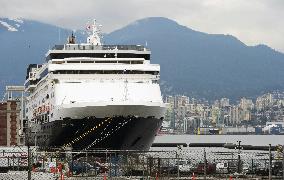 Luxury liner Statendam ready to house cops, troops for Olympics