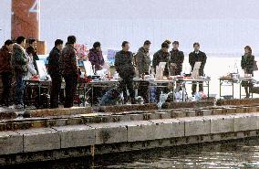 Families mourn for Chinese crew of sunken fishing boat