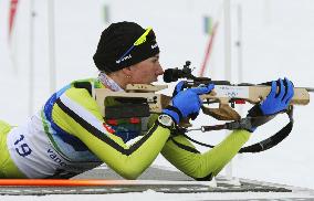 Russian Kuzmina wins 7.5-km sprint biathlon