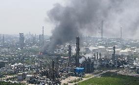 CHINA-SHANGHAI-PETROCHEMICAL FIRM-FIRE (CN)