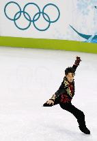 Japan's Takahashi finishes 3rd in men's short program