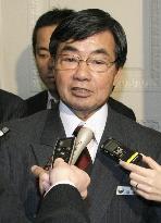 Nago mayor meets with Ozawa