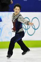 Japan's Takahashi wins bronze in men's figure skating
