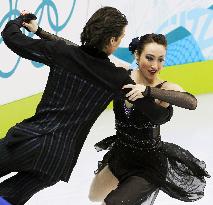 Japan's Cathy, Chris Reed perform ice dance