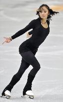 Figure skaters prepare for Olympics women's event