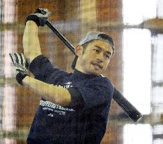 Ichiro does preseason training