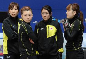 Japan loses to Sweden in bid for last 4 in curling