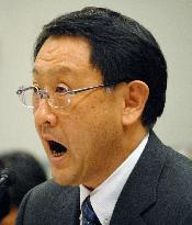 Toyota chief apologizes for recalls