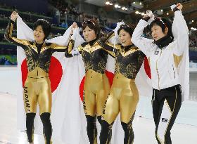 Japan wins women's speed skating team pursuit silver medal