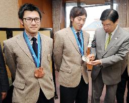 Olympic medalists Nagashima, Kato visit Kyoto governor