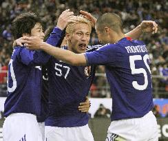 Japan edge Bahrain 2-0 in final qualifier for 2011 Asian Cup