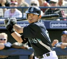 Ichiro hits RBI triple in spring training game