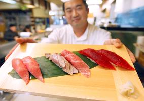 Tokyo chef serves tuna sushi