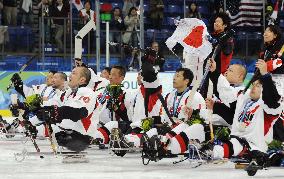 Japan wins silver in ice sledge hockey at Vancouver Paralympics