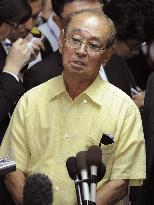 Defense Minister Kitazawa talks with Okinaga Gov. Nakaima
