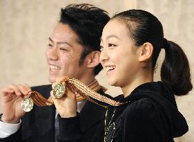 Asada, Takahashi show gold medals