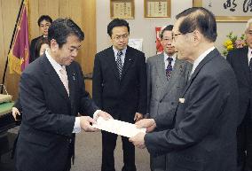 Gov't approves Japan Post's plan for FY 2010