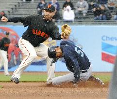 Mariner's Ichiro plays in exhibition game