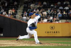 N.Y. Mets pitcher Takahashi suffers loss in MLB debut