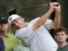 Fred Couples leads Masters after round one