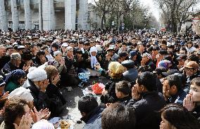 Bishkek citizens mourn victims