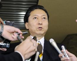 Hatoyama holds firm on Futemma deadline