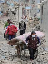 Post-quake life in China's Qinghai Province