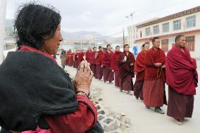 China observes day of mourning for quake victims