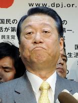 Ozawa says he will remain in DPJ post