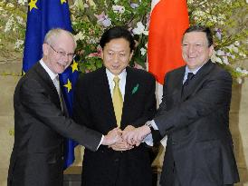 Japan, EU hold annual summit, focus on FTA joint study