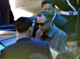 Kim Jong Il visits China for 1st time in 4 years