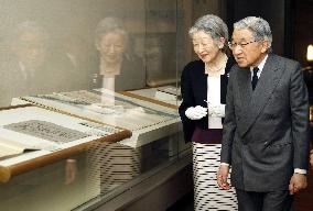 Emperor, empress visit national treasures exhibition