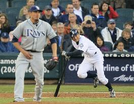 Ichiro plays against Tampa Bay