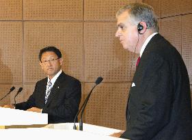 U.S. transport chief visits Toyota HQ