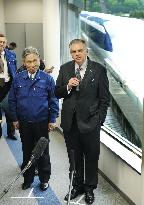 U.S. Transportation Sec'y LaHood takes ride on maglev train