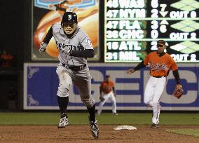 Ichiro 2-for-4 against Orioles