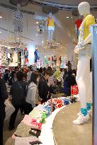 Flagship Uniqlo outlet opens in Shanghai