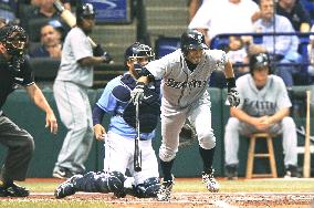 Mariners' Ichiro hitless against Rays