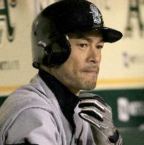 Ichiro goes 1-for-3 in Mariners' loss