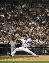 Takahashi blanks Yankees for 6 innings in Mets' loss