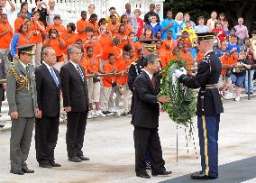 Defense Minister Kitazawa at Arlington National Cemetery