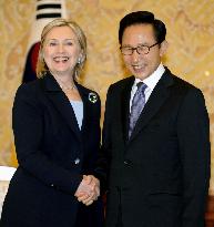 Clinton blasts N. Korea