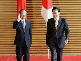 Chinese Premier Wen talks with Japanese PM Hatoyama