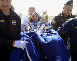 Noguchi returns to Earth after 163 days in space