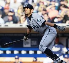 Seattle Mariners' Ichiro 3-for-5 against San Diego Padres